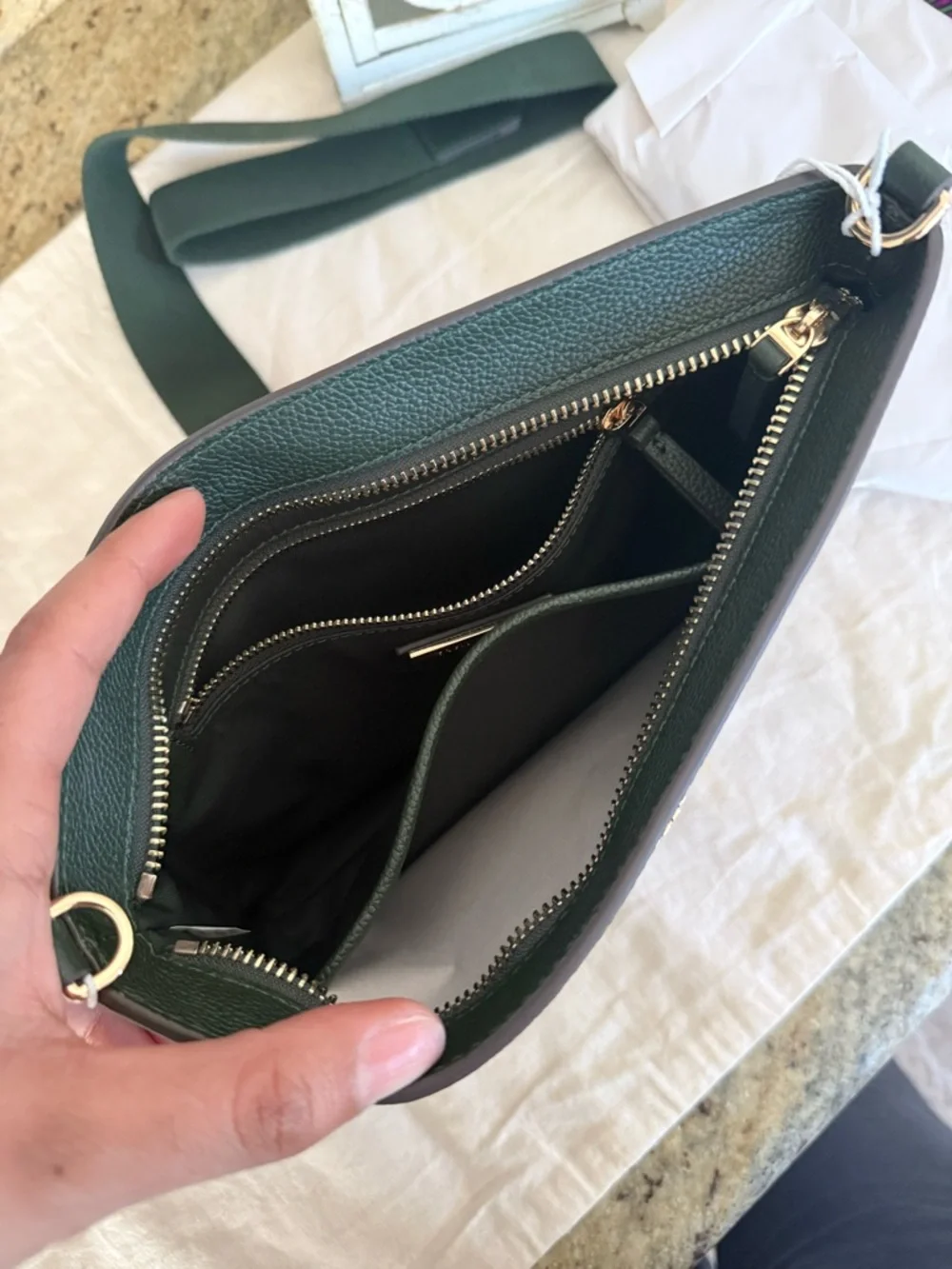 New tory Burch Blake Swingpack With Matching Wallet In Basil Color